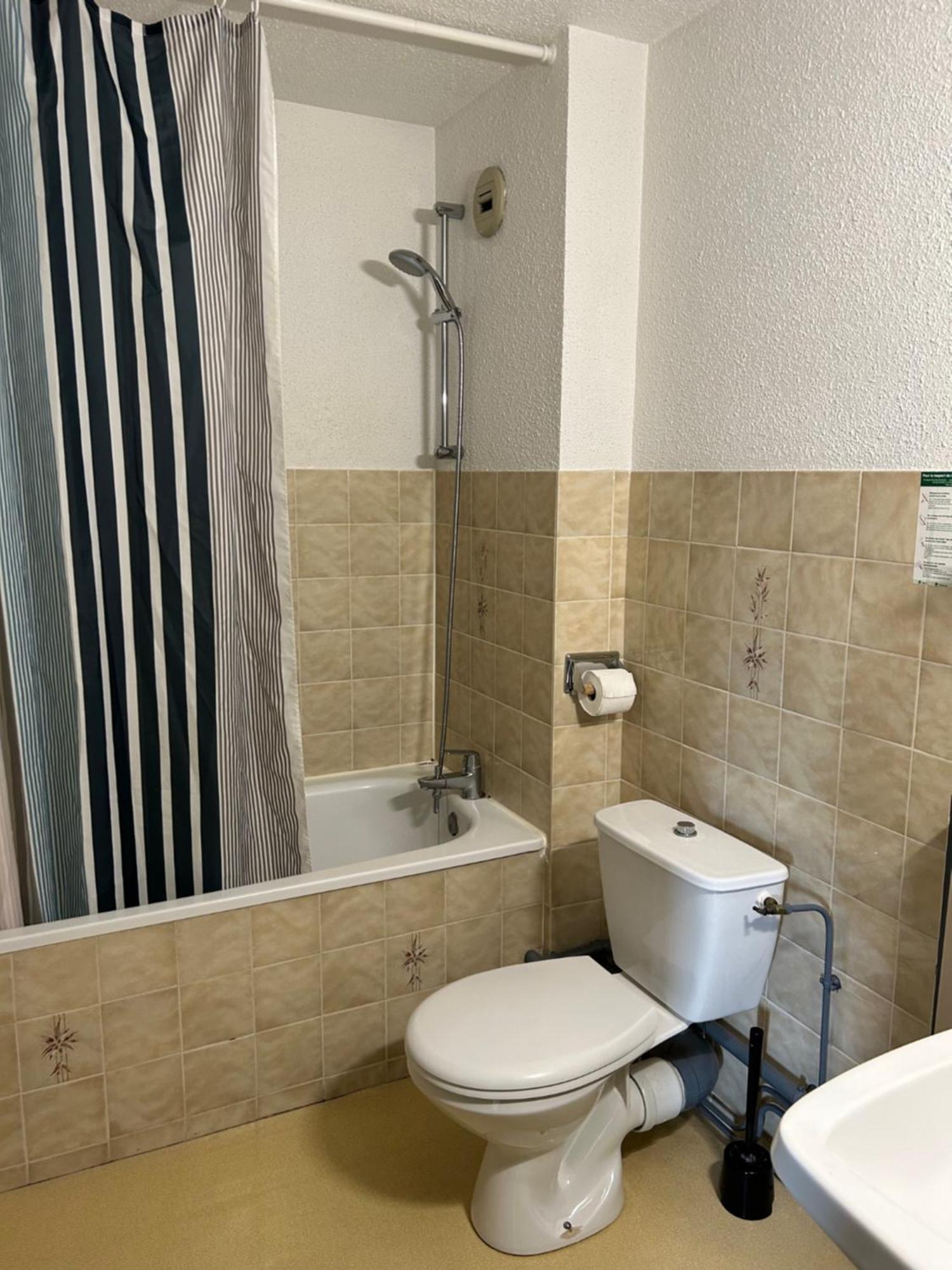 Aux Globe-Trotters Hotel Murat  Ngoại thất bức ảnh