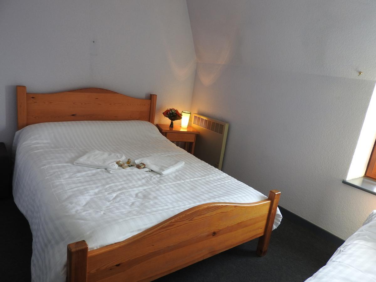 Aux Globe-Trotters Hotel Murat  Ngoại thất bức ảnh
